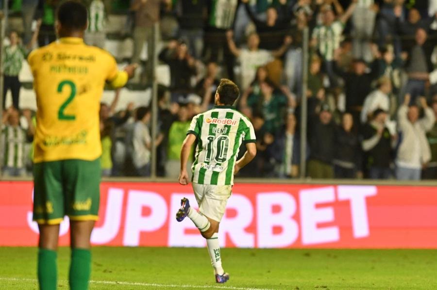 Nen&ecirc; marcou o gol de empate do Juventude contra o Cuiab&aacute;
