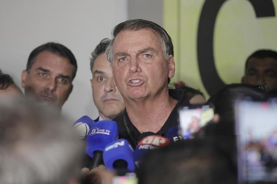 Segundo a PF, Jair Bolsonaro foi o l&iacute;der de uma organiza&ccedil;&atilde;o criminosa que pretendeu reverter o resultado do pleito presidencial