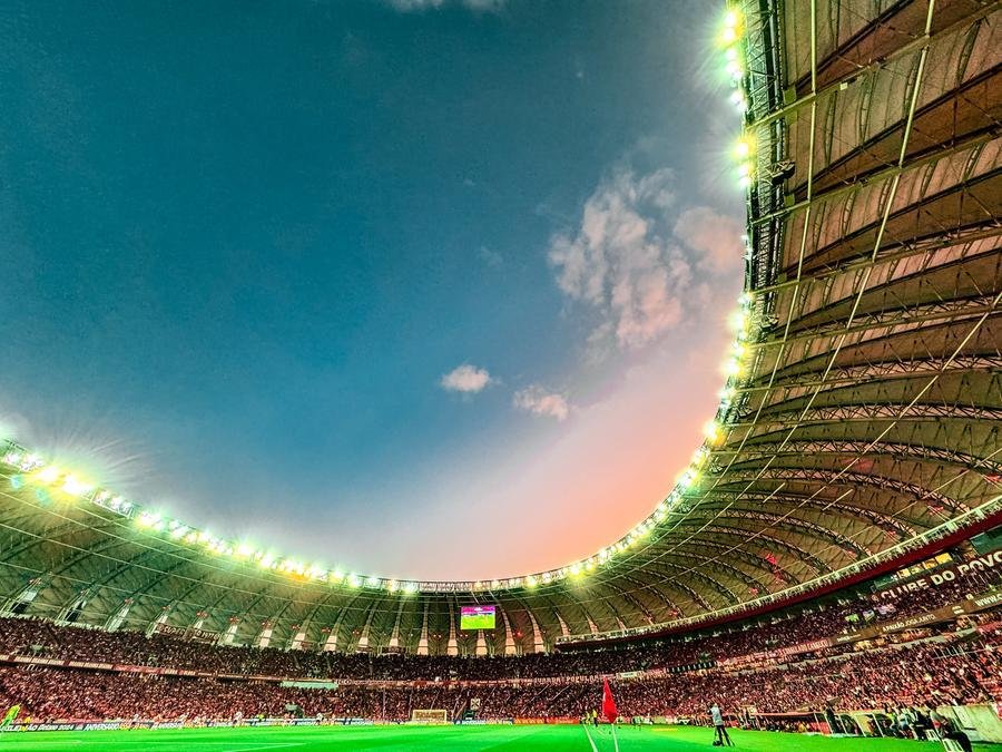 Beira-Rio seria dado como garantia aos investidores