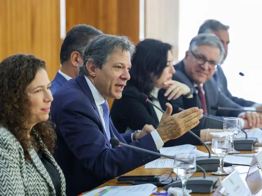 Efeitos das decis&otilde;es econ&ocirc;micas dependem de como e onde os ajustes ser&atilde;o realizados