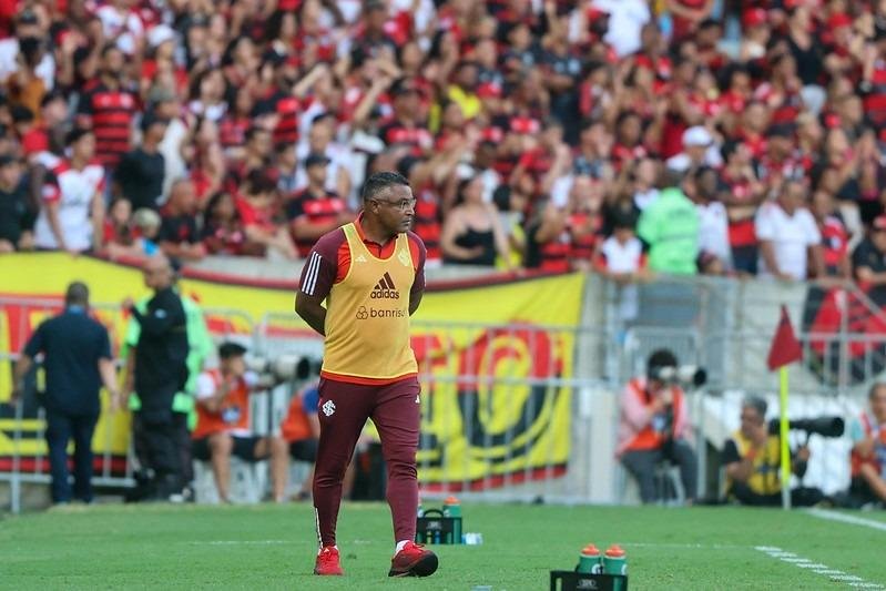 T&eacute;cnico admitiu time com dificuldades no primeiro tempo