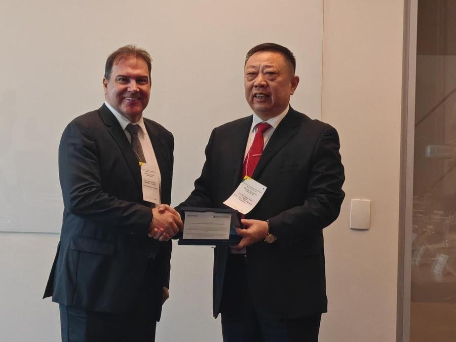Presidente da Abiarroz, Elton Doeler, recebe comitiva chinesa de olho no mercado asi&aacute;tico