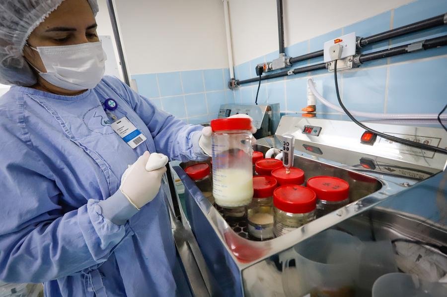 Capacidade de processamento do Banco de Leite &eacute; de at&eacute; 100 litros por m&ecirc;s