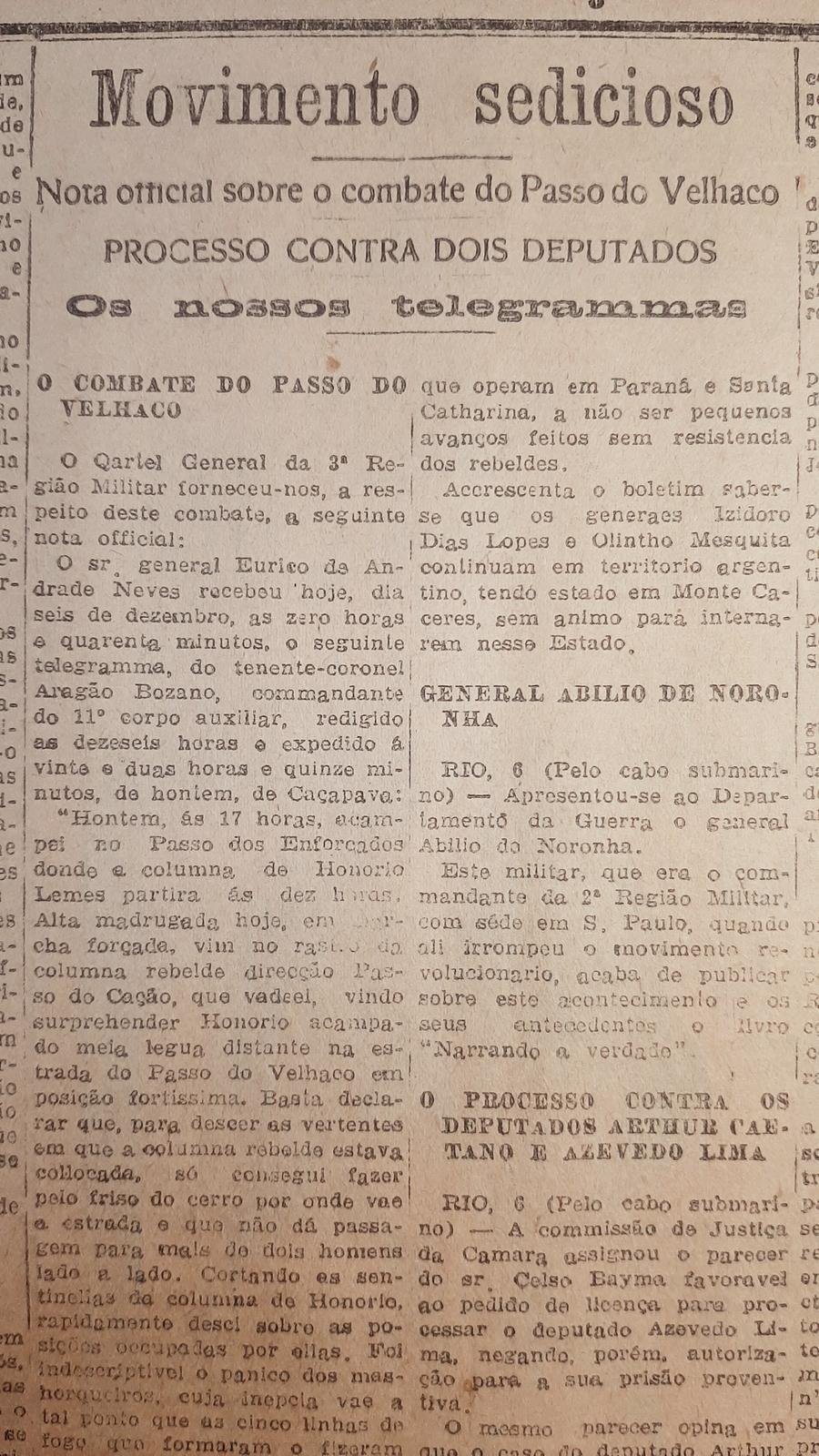 O movimento iniciado em outubro por Lu&iacute;s Carlos Prestes nas Miss&otilde;es acompanhava as outras rebeli&otilde;es tenentistas estouradas pelo Brasil desde 1922. A caracter&iacute;stica particular do levante ga&uacute;cho foi a uni&atilde;o de ocasi&atilde;o entre os militares rebeldes e os caudilhos civis da Alian&ccedil;a Libertadora, opositores de Borges de Medeiros cujas reivindica&ccedil;&otilde;es pol&iacute;ticas eram estritamente regionais. Essa rivalidade pol&iacute;tico-partid&aacute;ria entre o Partido Republicano e a Alian&ccedil;a Libertadora ressoava ecos da conflagra&ccedil;&atilde;o do ano anterior e talvez isso explique a determina&ccedil;&atilde;o especial das for&ccedil;as legalistas no combate aos oposicionistas. Honorio Lemes e Zeca Netto eram os mais destacados caudilhos "libertadores" do Estado e foram alvo de persegui&ccedil;&atilde;o implac&aacute;vel