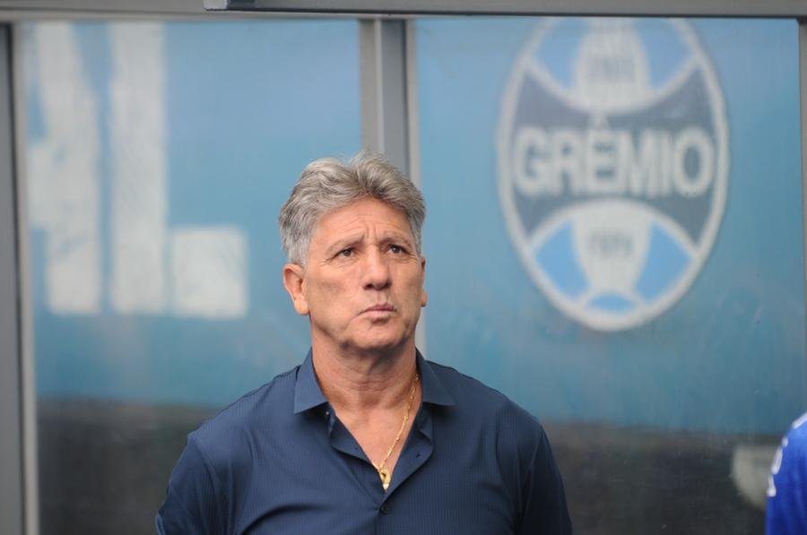 O t&eacute;cnico tamb&eacute;m pediu desculpas para a torcida pelos resultados no ano
