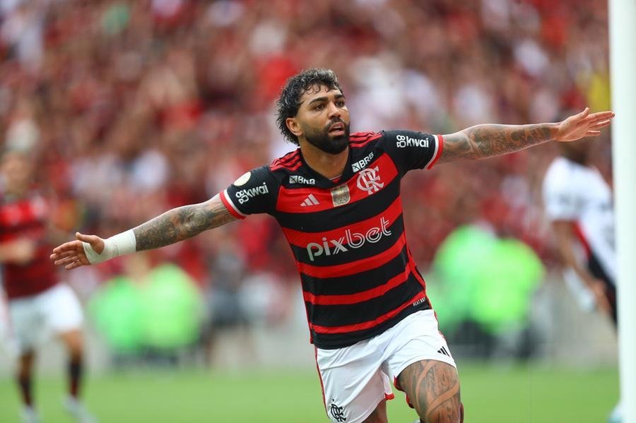 O 161&ordm; gol do atacante pelo Flamengo incendiou as arquibancadas do Maracan&atilde;