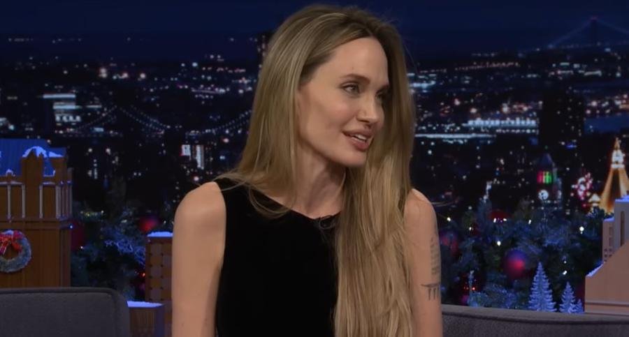 Angelina Jolie concedeu entrevista