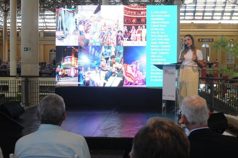Secret&aacute;ria J&uacute;lia Tavares aposta nas caracter&iacute;sticas regionais do RS presentes na gastronomia de Porto Alegre como trunfo na candidatura da Capital