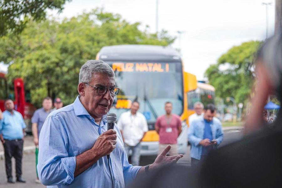 Prefeito afirma que continuidade &eacute; "indispens&aacute;vel" para o processo de reconstru&ccedil;&atilde;o da cidade