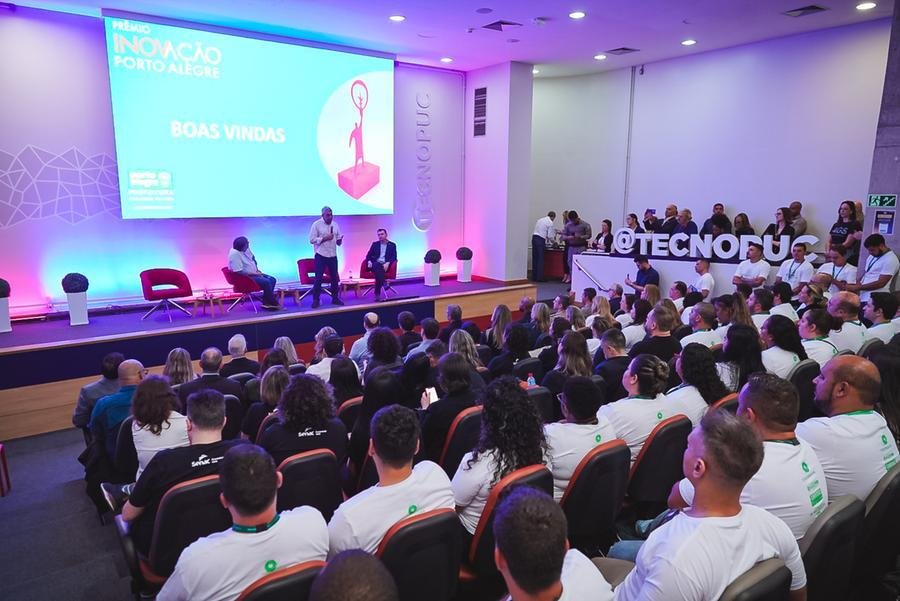 Cerim&ocirc;nia aconteceu no Audit&oacute;rio do Pr&eacute;dio 97 do Tecnopuc