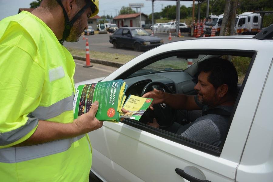 Motoristas devem ficar atentos quando equipes de atendimento est&atilde;o em a&ccedil;&atilde;o nas rodovias