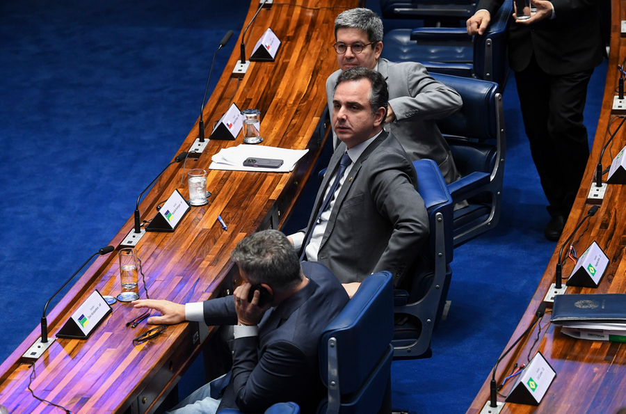 Congresso analisa pacote que busca atenuar d&eacute;ficit fiscal