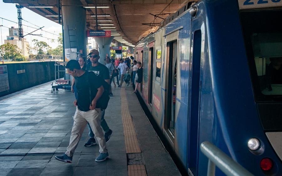 Trecho que compreende as esta&ccedil;&otilde;es S&atilde;o Pedro, Rodovi&aacute;ria e Mercado da Trensurb havia sido&nbsp;suspenso por ac&uacute;mulo de &aacute;gua nos trilhos