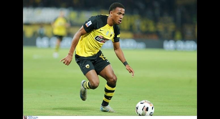 Nicolas Eliasson joga atualmente no AEK, da Gr&eacute;cia