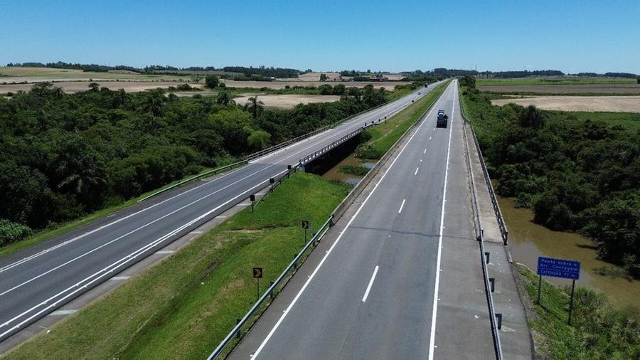 A  concession&aacute;ria investir&aacute; R$ 40 milh&otilde;es na reconstru&ccedil;&atilde;o das  tr&ecirc;s pontes