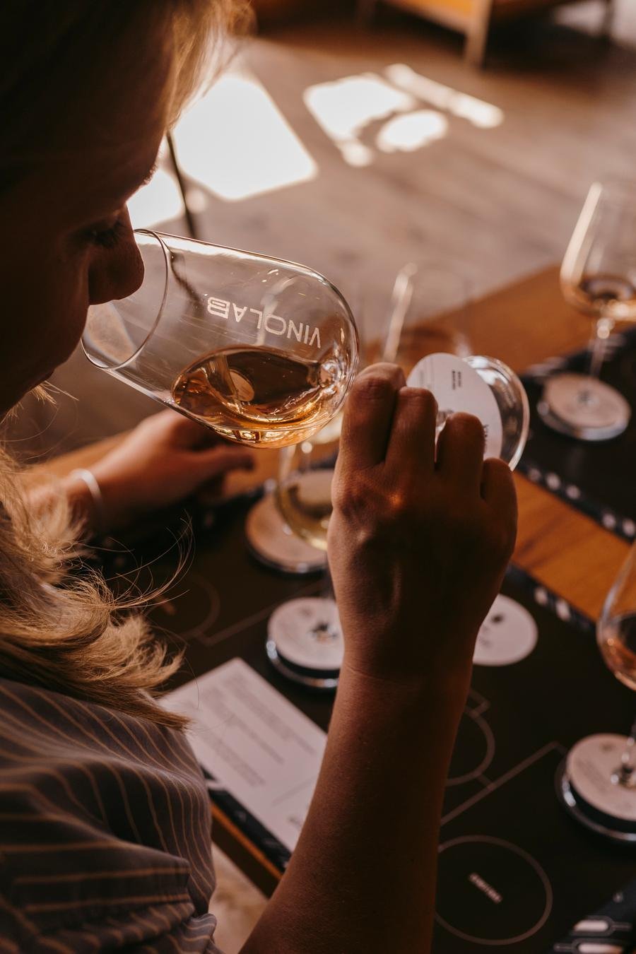 Durante a atividade, os participantes poder&atilde;o degustar quatro r&oacute;tulos diferentes