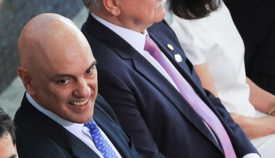 Moraes afirma que redes sociais devem obedecer leis brasileiras