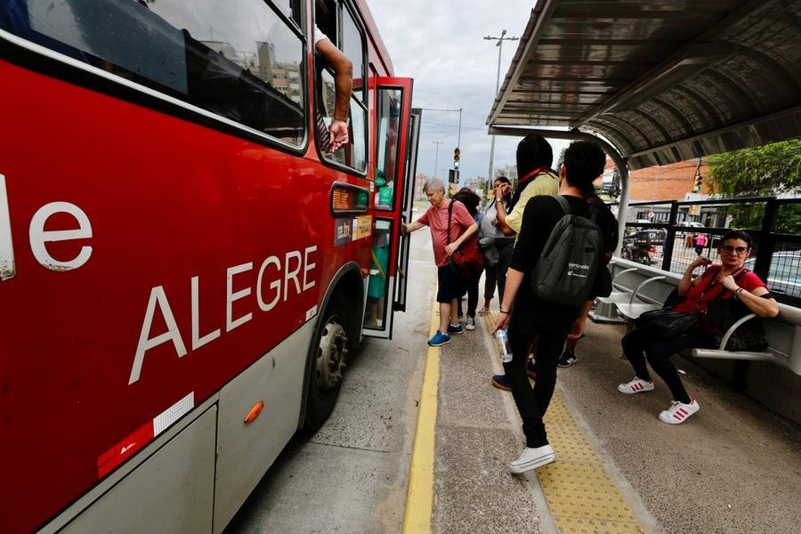 Iniciativa visa a dar mais conforto e seguran&ccedil;a aos usu&aacute;rios do transporte p&uacute;blico