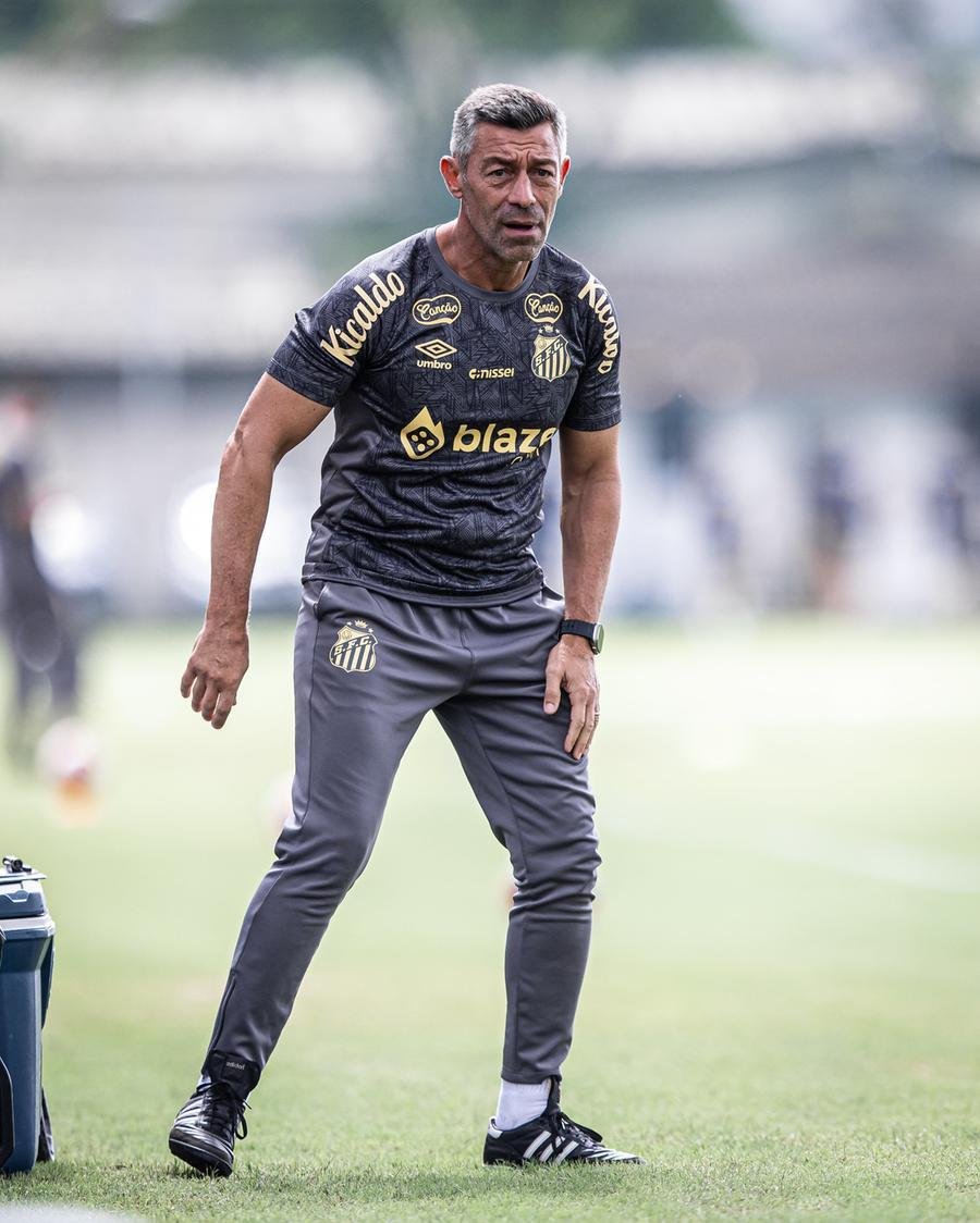 No terceiro e no &uacute;ltimo tempo, os reservas foram colocados em campo e Peixe foi goleado por 3 a 0