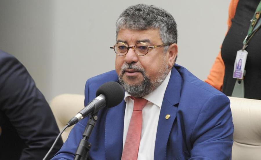 Essa n&atilde;o &eacute; a primeira vez que Quaqu&aacute; toma uma posi&ccedil;&atilde;o contr&aacute;ria ao PT e defende publicamente os irm&atilde;os Braz&atilde;o