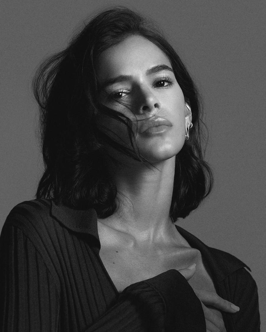 Atriz Bruna Marquezine integra elenco da s&eacute;rie 'V&eacute;spera'