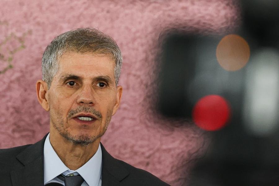 Sid&ocirc;nio Palmeira disse que pretende se reunir com as assessorias dos minist&eacute;rios