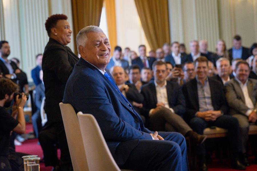 Deputado vai 'interiorizar' governo em seu breve per&iacute;odo no Pal&aacute;cio Piratini