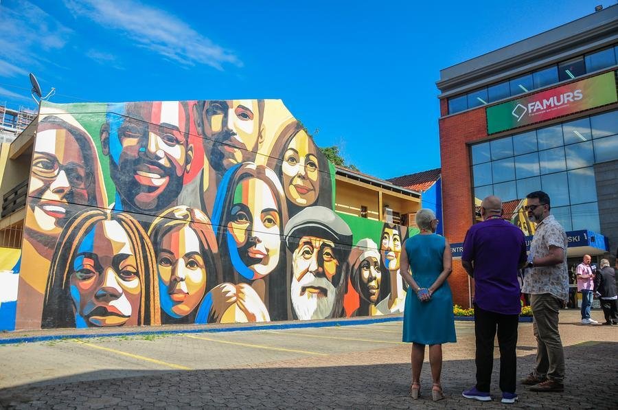 Inaugura&ccedil;&atilde;o do mural "Gente Ga&uacute;cha", do artista Maick Sei L&aacute;, na Famurs