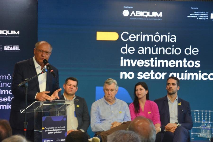 Vice-presidente Alckmin destacou a manuten&ccedil;&atilde;o do Reiq para aumentar a competitividade da ind&uacute;stria qu&iacute;mica brasileira