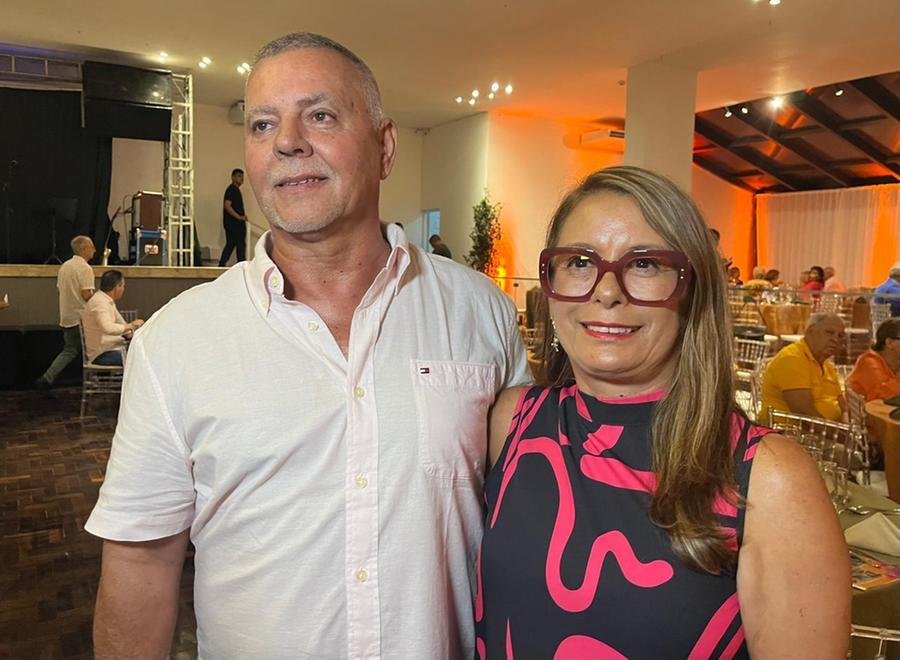 Gabriel e Ana Saibro, casal presidente da Saba, receberam os convidados para o tradicional Jantar dos Cozinheiros
