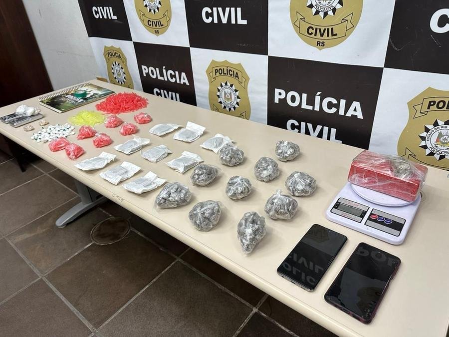 Drogas foram apreendidas em a&ccedil;&atilde;o da Pol&iacute;cia Civil no bairro Santa Rosa de Lima