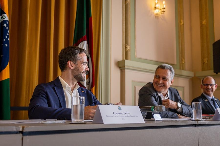 Governador agradeceu visita de Rui Costa para tratar do assunto. Ministro fica no RS at&eacute; hoje