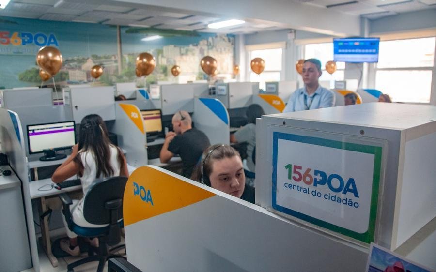 Central do Cidad&atilde;o 156 completa seu primeiro ano neste final de semana