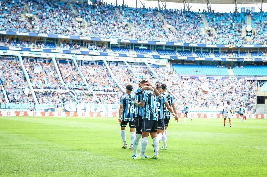 Gr&ecirc;mio coloca a lideran&ccedil;a &agrave; prova amanh&atilde;, contra o Juventude