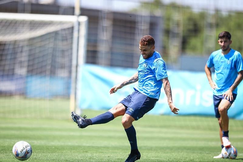Gr&ecirc;mio encara o Juventude fora de casa