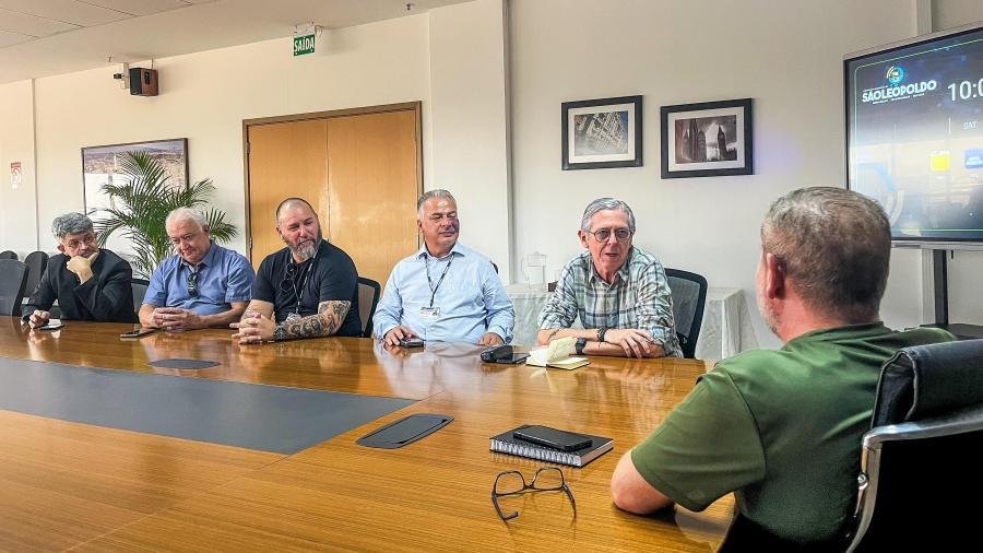 Encontro ocorreu na sede da prefeitura nesta quarta-feira