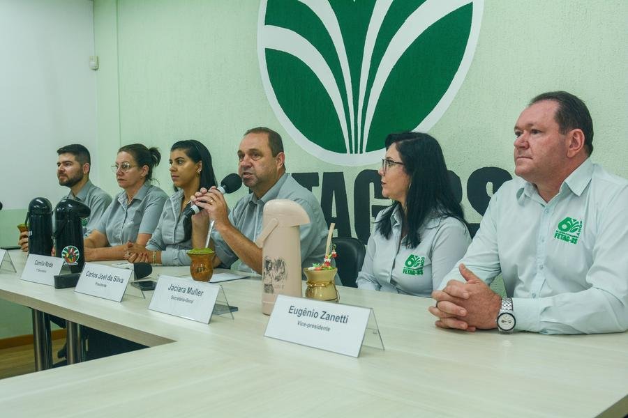 Situa&ccedil;&atilde;o dos produtores rurais do Rio Grande do Sul foi examinada durante reuni&atilde;o na sede da Fetag, em Porto Alegre