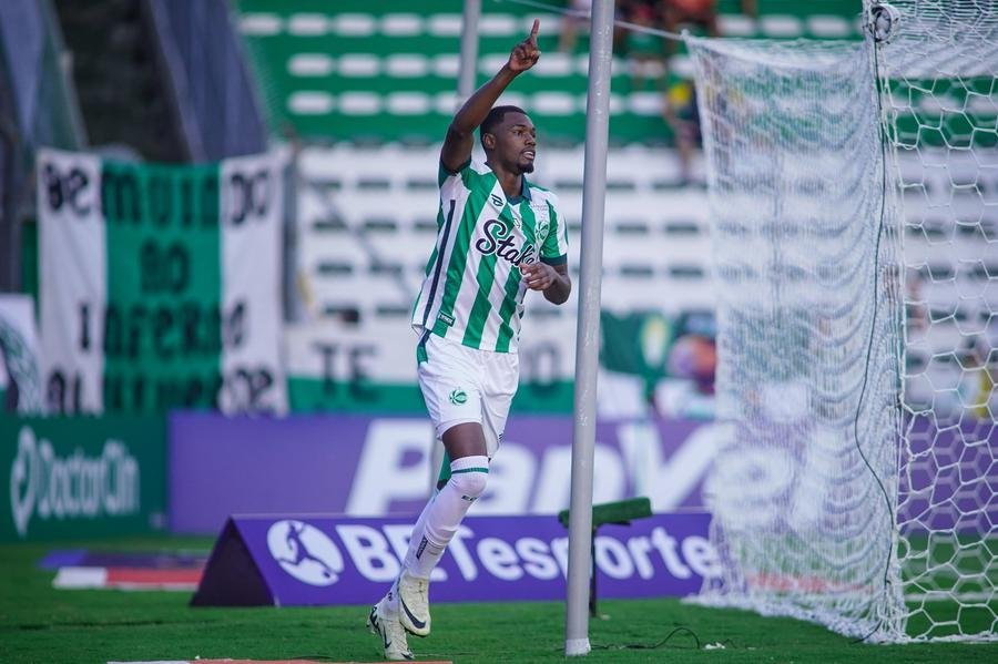 Abner abriu o caminho para a vit&oacute;ria do Juventude, hoje &agrave; noite, no Alfredo Jaconi