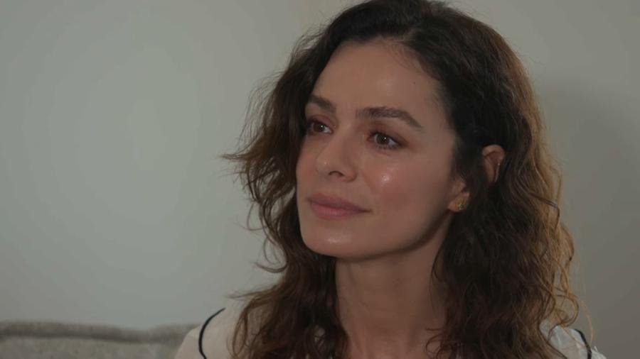 &Ouml;zge &Ouml;zpirin&ccedil;ci interpreta a protagonista Bahar na novela "For&ccedil;a de Mulher"