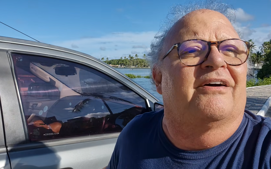Guilherme Arantes vende carro no Facebook