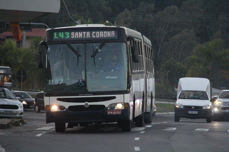 Durante o recesso escolar houve uma redu&ccedil;&atilde;o de 10% nas grades de hor&aacute;rio