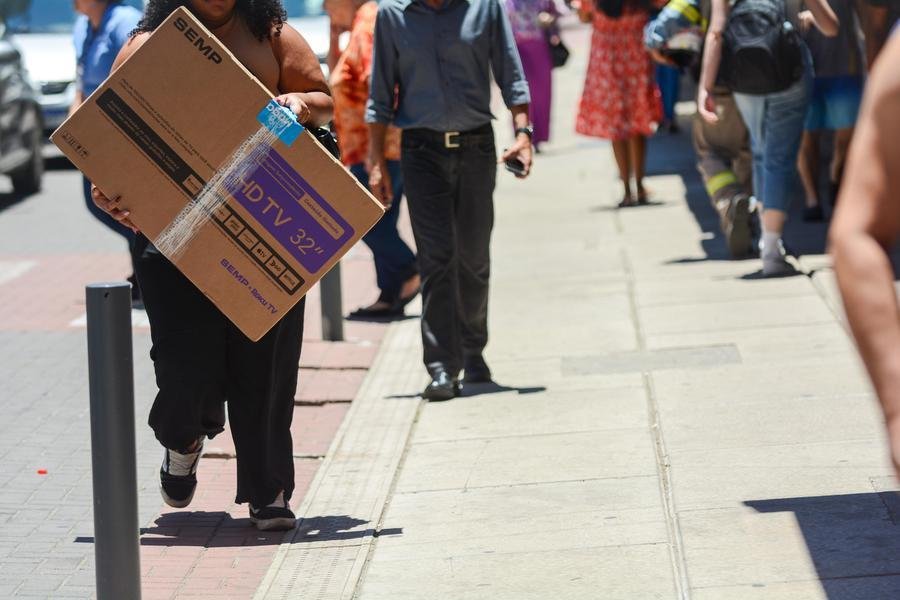 A atividade econ&ocirc;mica dever&aacute; ter alta de 2,3%