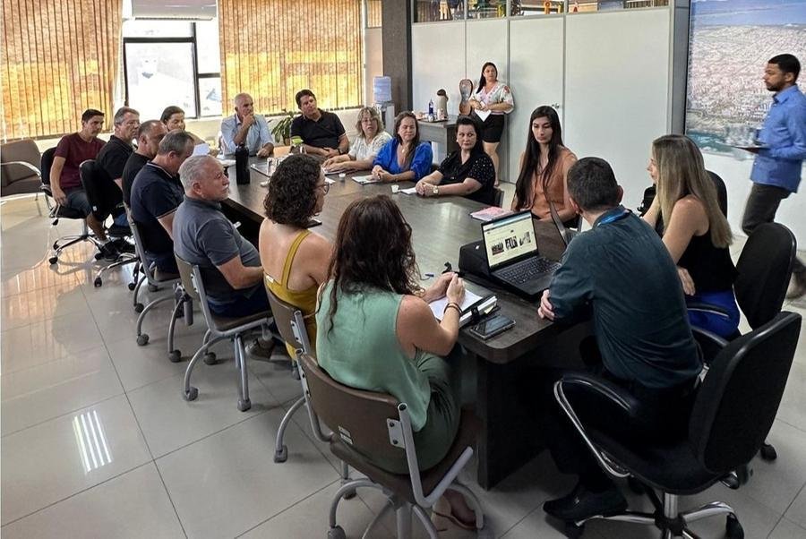 Durante a reuni&atilde;o, foi poss&iacute;vel avaliar que algumas a&ccedil;&otilde;es que j&aacute; haviam sido implementadas pela administra&ccedil;&atilde;o municipal anterior