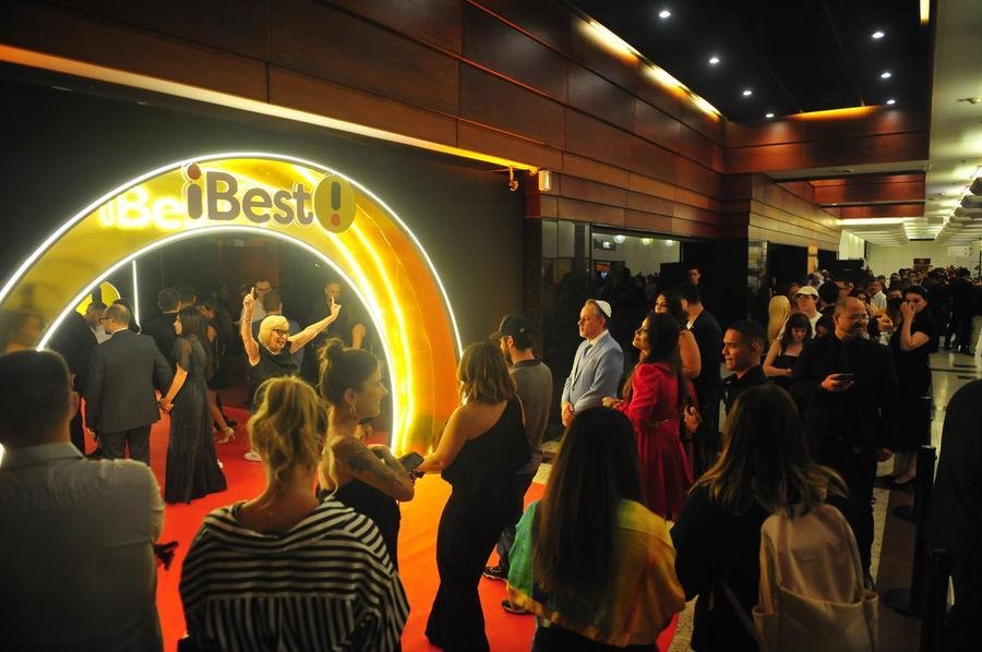 Pr&ecirc;mio Ibest trouxe tapete vermelho e "Oscar da internet brasileira" para Porto Alegre