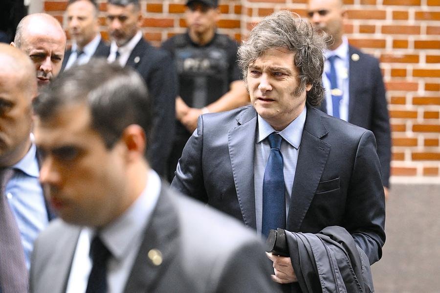 "&lsquo;voc&ecirc; sabe, voc&ecirc; nos d&aacute; algo e podemos marcar uma reuni&atilde;o. Coisas m&aacute;gicas podem acontecer'", declarou o empres&aacute;rio