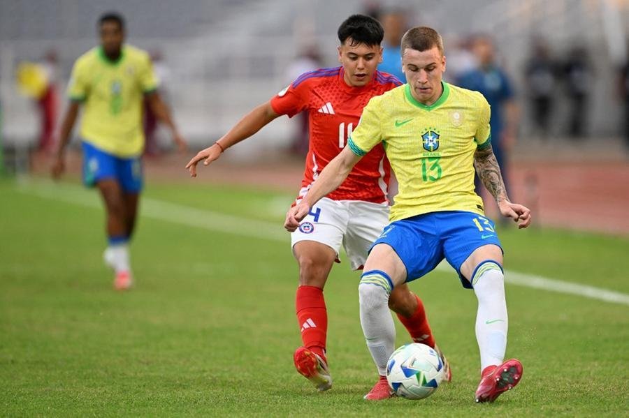 Igor se juntou &agrave;s categorias de base do Gr&ecirc;mio, em 2015