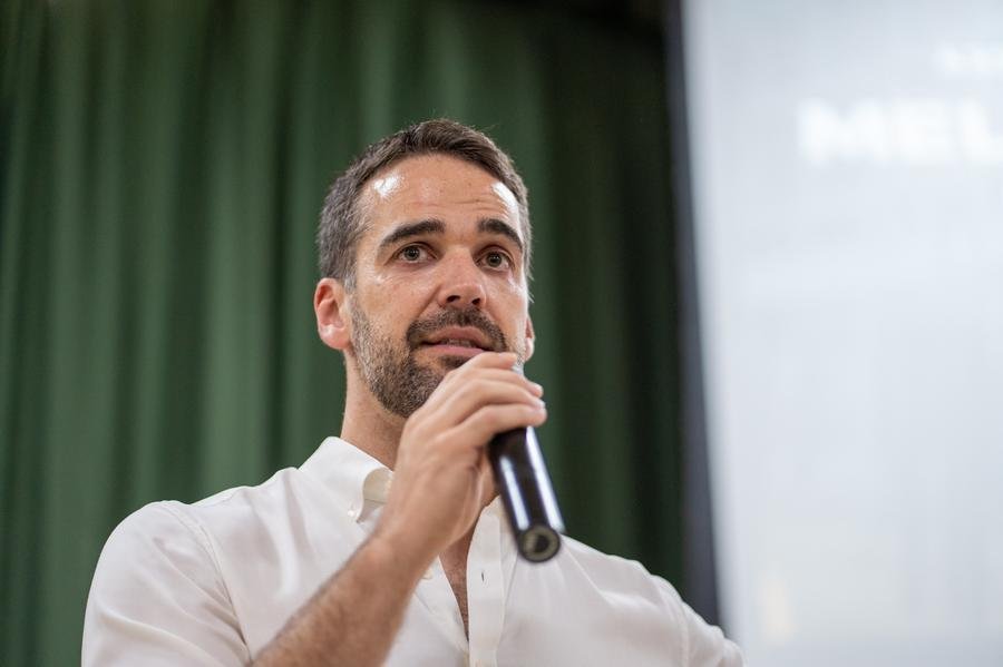 Agora, governador participar&aacute; somente de agendas nos Pa&iacute;ses Baixos