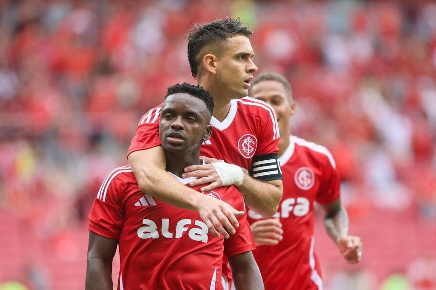 Carbonero e Borr&eacute; devem jogar juntos contra o Caxias, neste s&aacute;bado, no Centen&aacute;rio