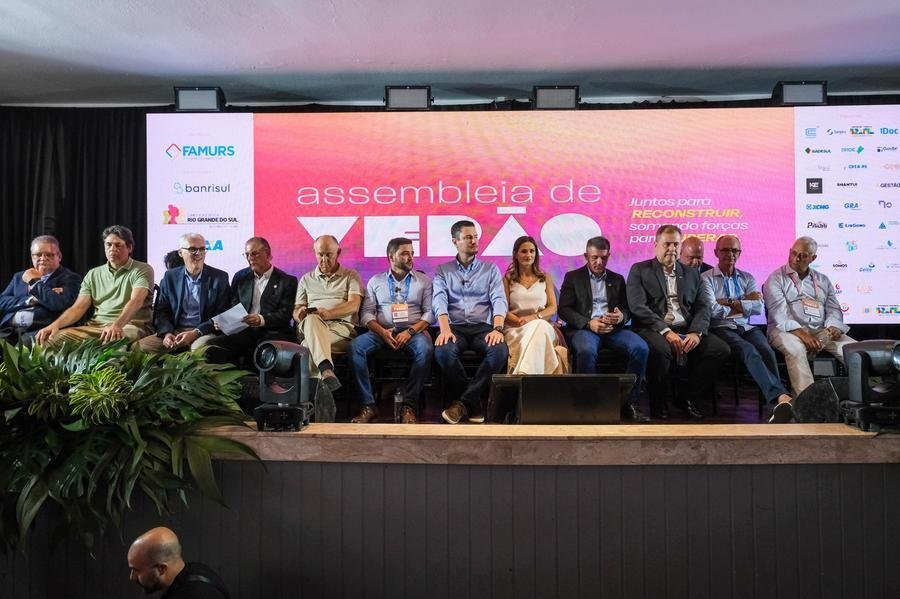 Abertura da Assembleia de Ver&atilde;o da Famurs re&uacute;ne governos federal, estadual, prefeitos, Judici&aacute;rio e sociedade em Atl&acirc;ntida