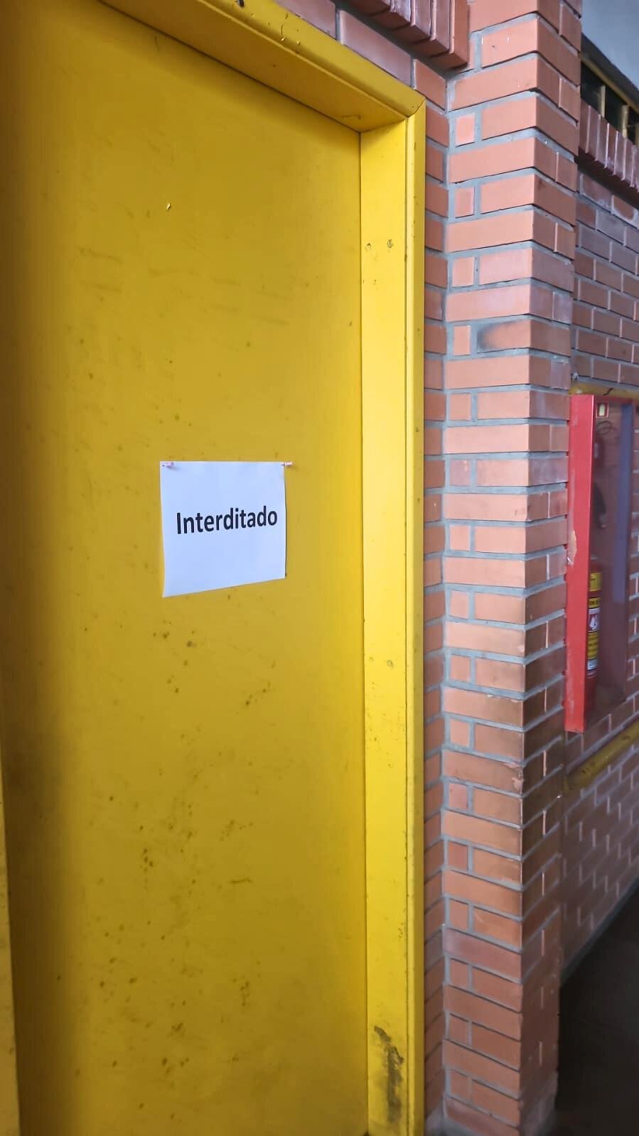 Sala interditadana na Emef Desidrio Torquato Finamor, no Partenon, em Porto Alegre
